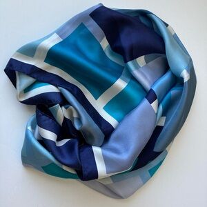 Oscar de la Renta Vintage Silk Scarf Square 34” Large Blue White New